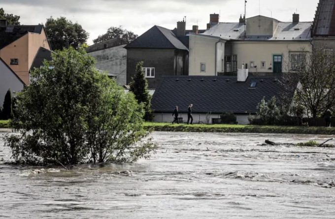 Flood situation worsens in Central Europe, at least seven dead!