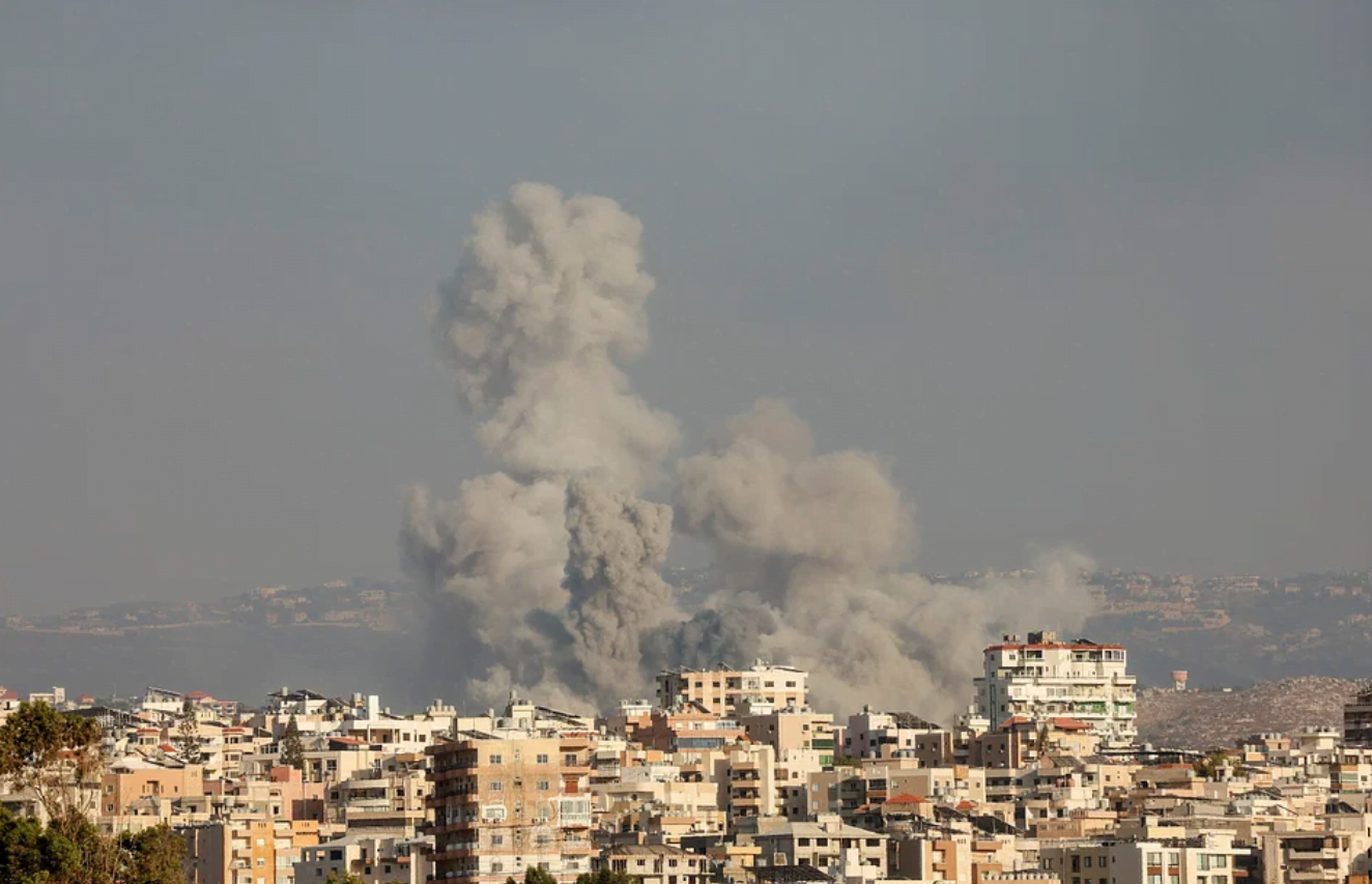 Israel-Hezbollah exchange attacks throughout the night!