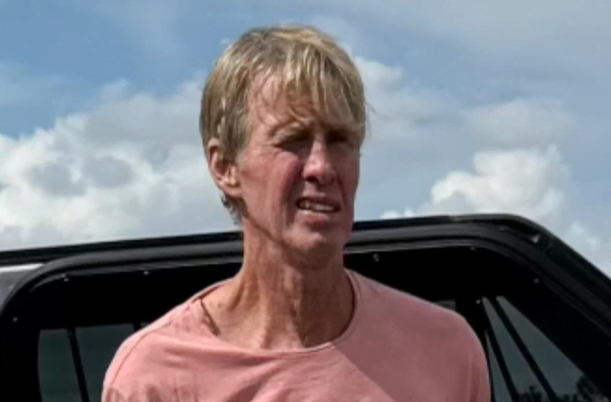Gunman lay in wait for 12 hours near golf course to kill Trump!