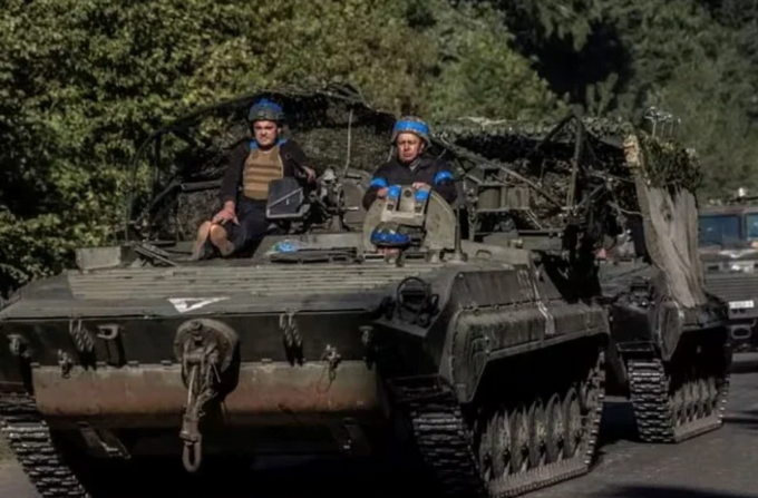 What is the Ukrainian military trying to achieve by seizing Russian-occupied areas?