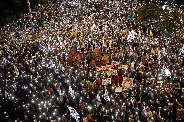 "Israeli soldiers are speaking out against the Gaza war, pressure is mounting on Netanyahu"